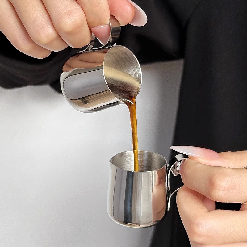 Stainless Steel Milk Frothing  - Milk Steaming Pitcher のレビューと価格